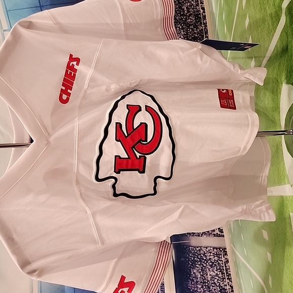 Women's Cropped Kansas City Chiefs Jersey - Picture 1 of 3